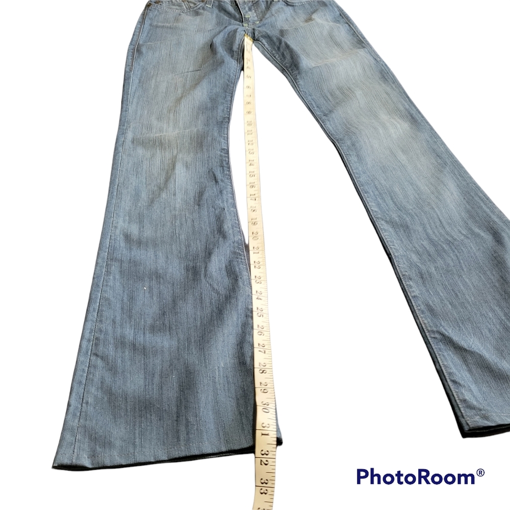 Rock & Republic Mid Rise Flare Leg 25 - Picture 5 of 11